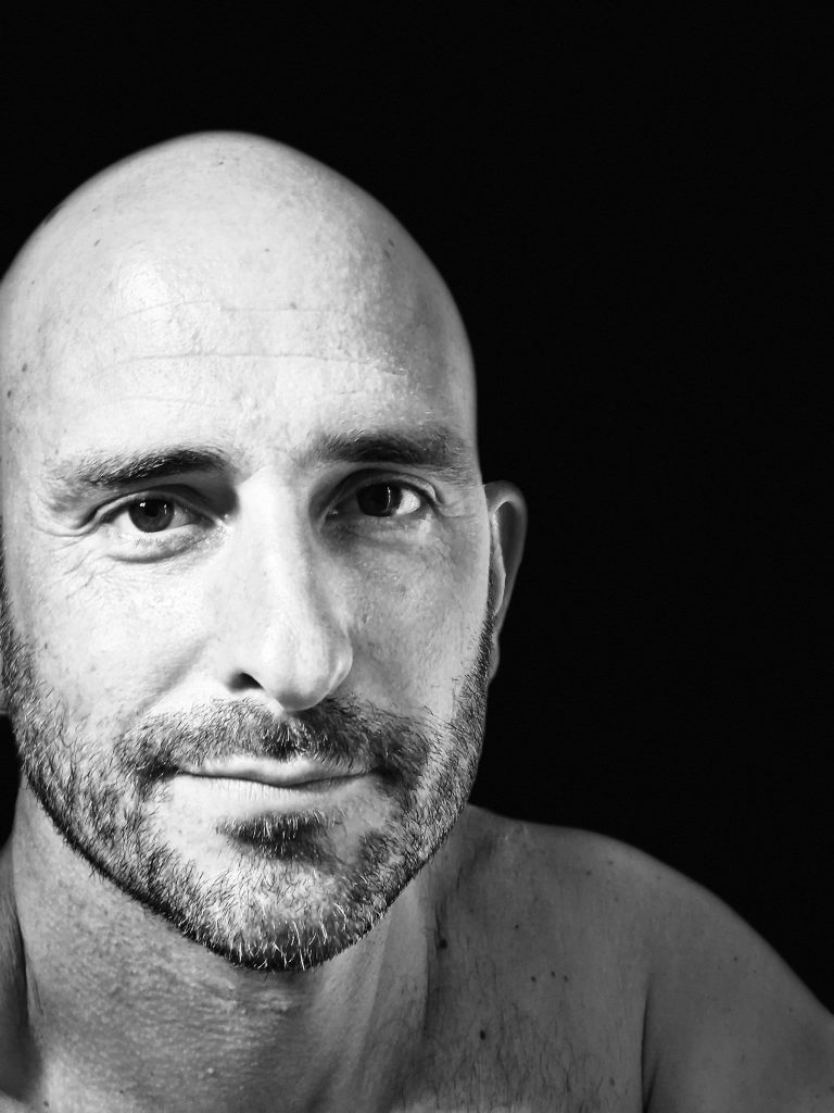 Escritor autor Luis Arnedo
